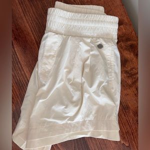 Calia cream athletic shorts